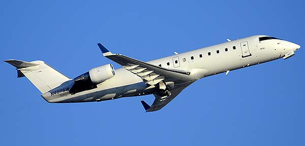 Skywest Canadair CL-600-2B19 CRJ-100LR N407SW, Phoenix Sky Harbor, December 22, 2014